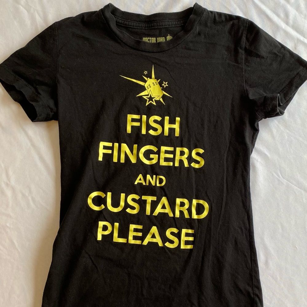Doctor Who graphic tee size S